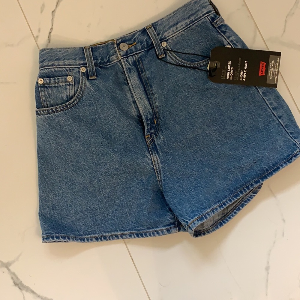 Levi high loose shorts